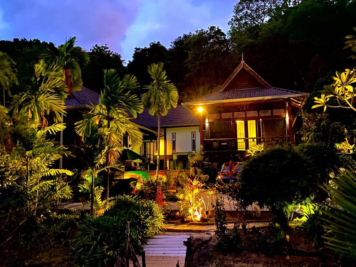 The Sanctuary Langkawi Villa Pantai Cenang  Luaran gambar